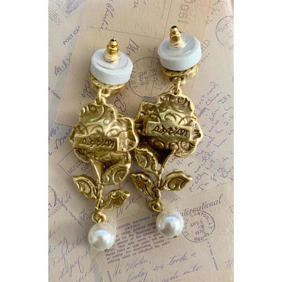 Vintage Enamel Rose Drop Earrings Pearl & Gold Floral Romantic Botanical Jewelry - Picture 3 of 4